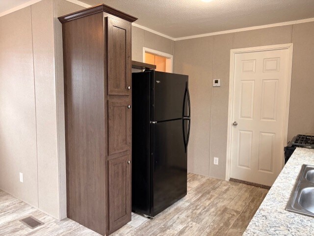 Building Photo - 180 W Orleans Ct