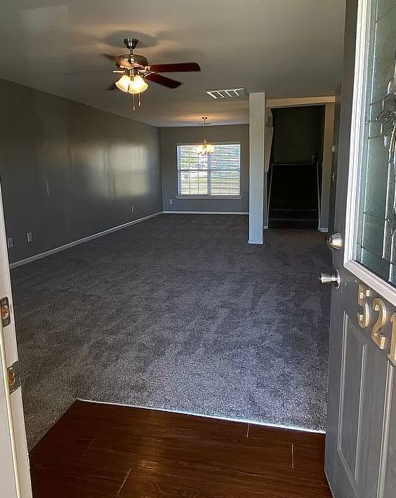 Building Photo - 521 Lone Rider Path