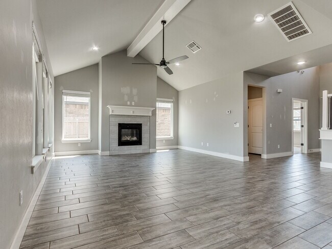 Building Photo - 3212 Hayven Cir