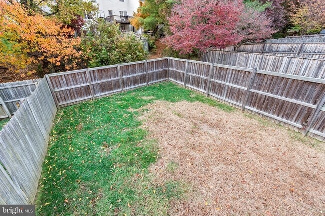 Building Photo - 520 Buckstone Garth