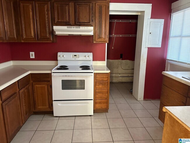 Building Photo - 4a S Church Ave