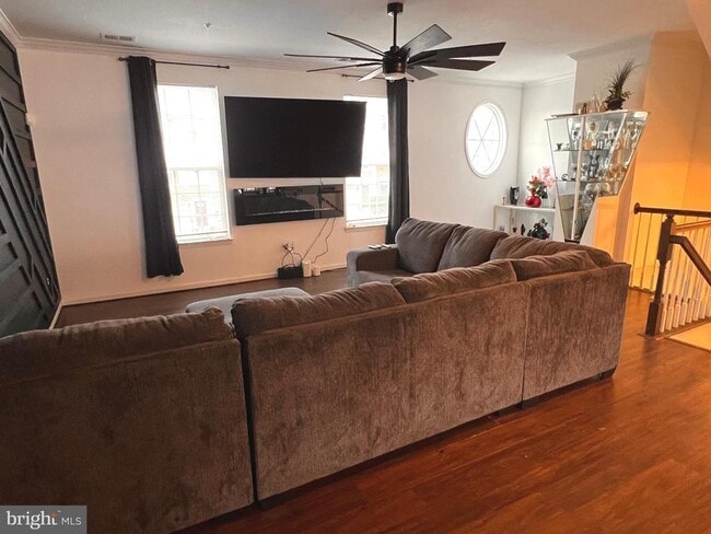 Building Photo - 154 Sachem St