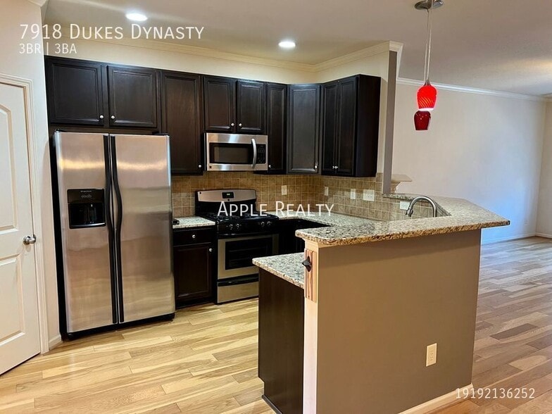 Building Photo - 7918 Dukes Dynasty Dr