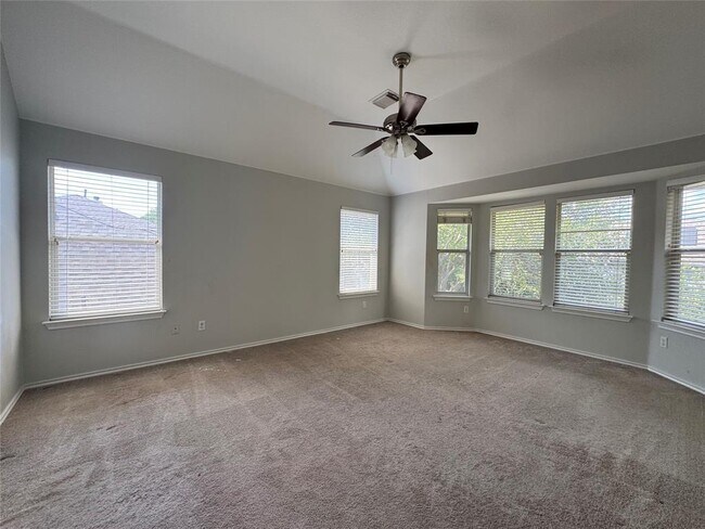 Building Photo - 1810 Rosenborough Ln N