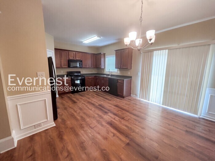Building Photo - 1722 Coleville Oak Ln