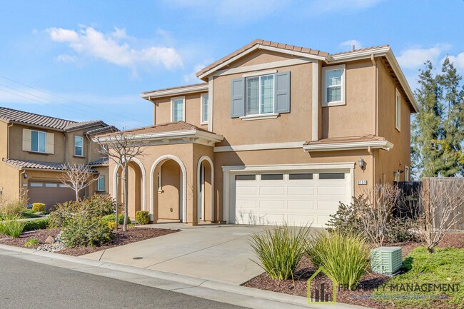 Building Photo - Stunning 3-Bedroom Home in a Gated Community