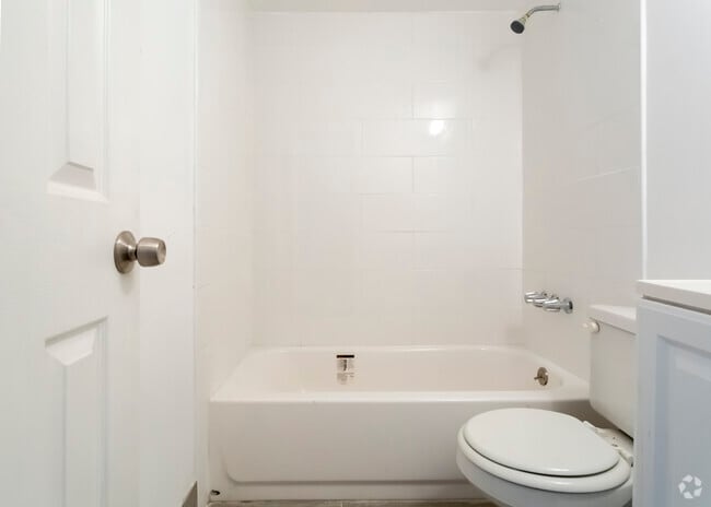 1 BDR, 1 BA - 500 SF - Rio Mio