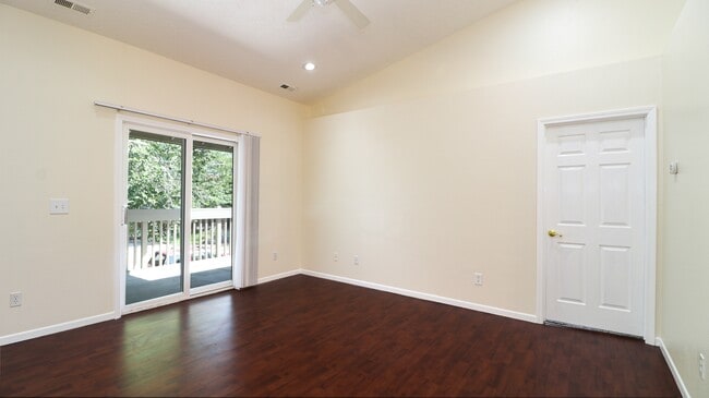 Building Photo - Stephen-2139