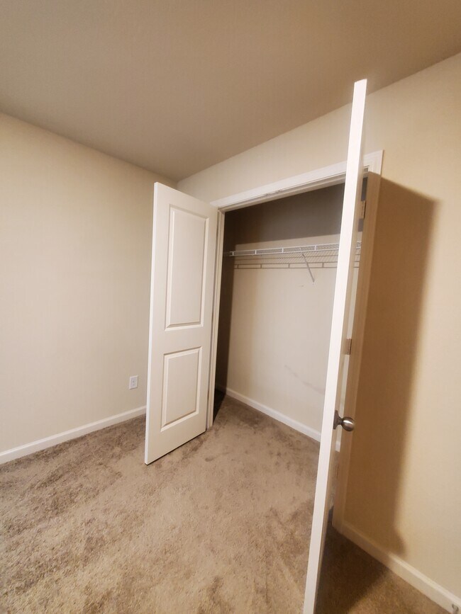 Building Photo - 157 Innis Brk Cir