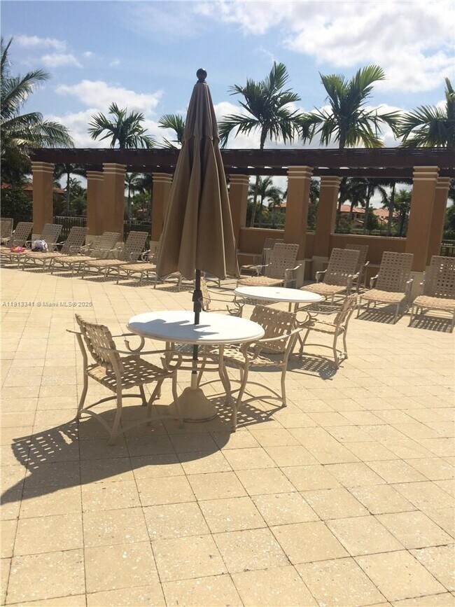 Building Photo - 3141 SW 154th Ct