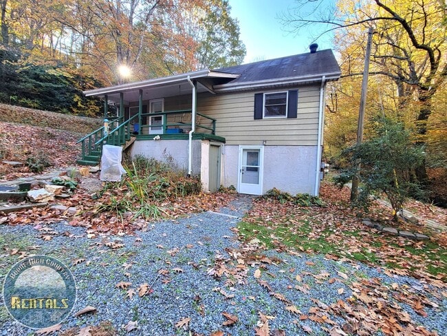 Building Photo - 1489 Brown's Chapel Rd