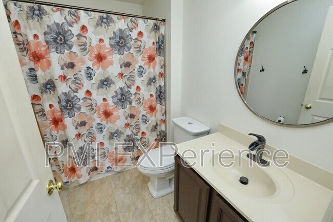 Building Photo - 12740 Wedgedale Ct