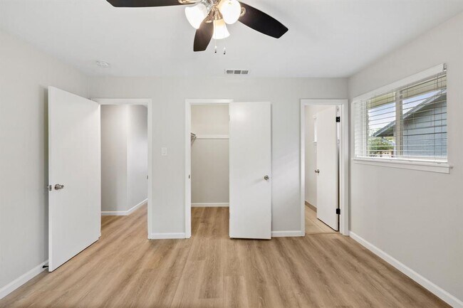 Building Photo - 1100 Red Cliff Dr