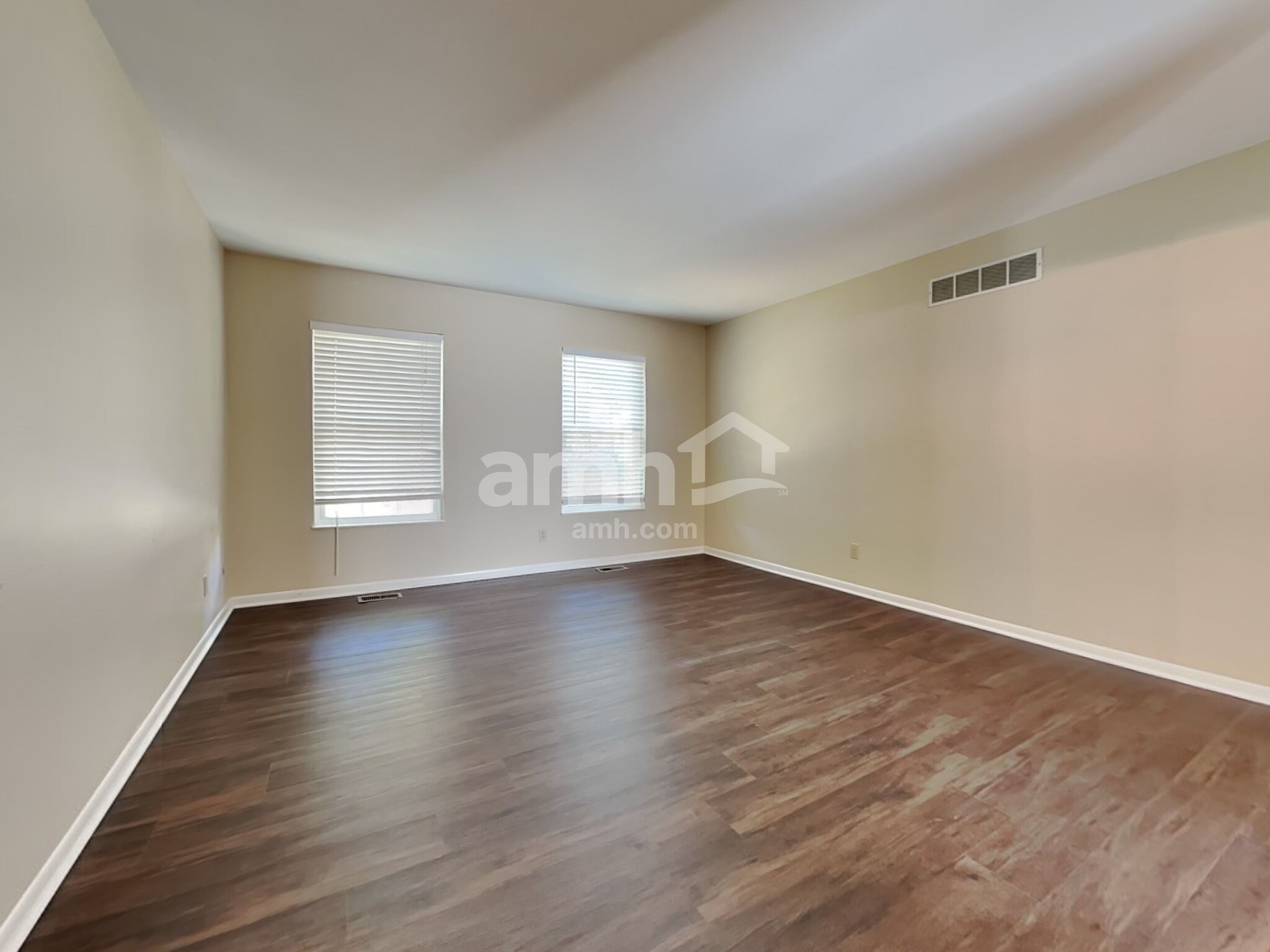 Building Photo - 3367 Woodlyn Hills Dr