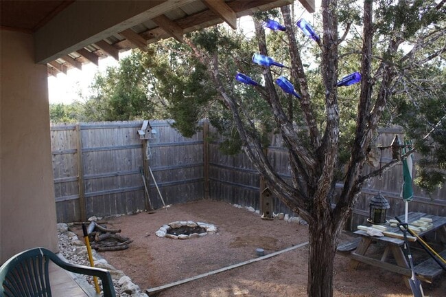 Building Photo - 100 Valley Verde Ct