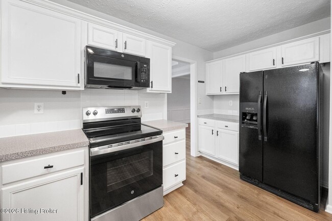 Building Photo - 10945 Symington Cir