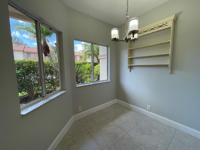 Building Photo - 6817 Via Regina