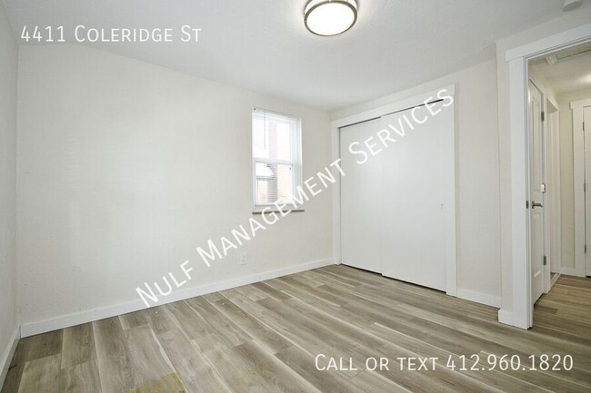 Building Photo - 2 bed, 1 bath duplex in Stanton Heights