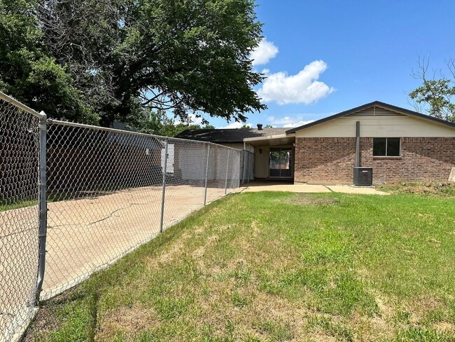 Building Photo - 52083 Finley Rd