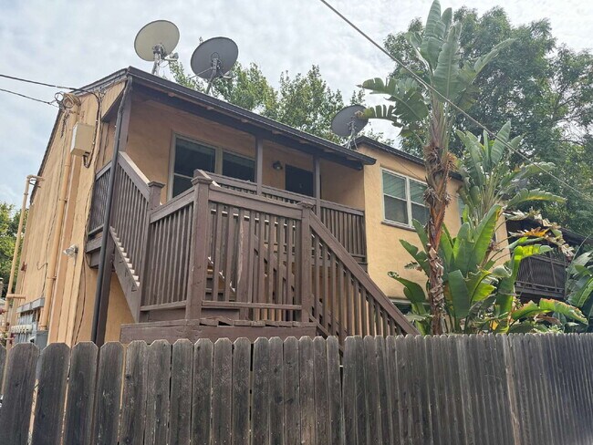 Primary Photo - Cute 1 Bedroom 1 Bath in Midtown!