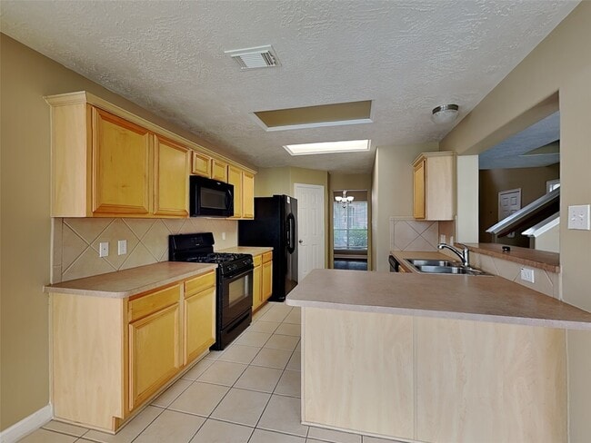 Building Photo - 26881 Armor Oaks Dr