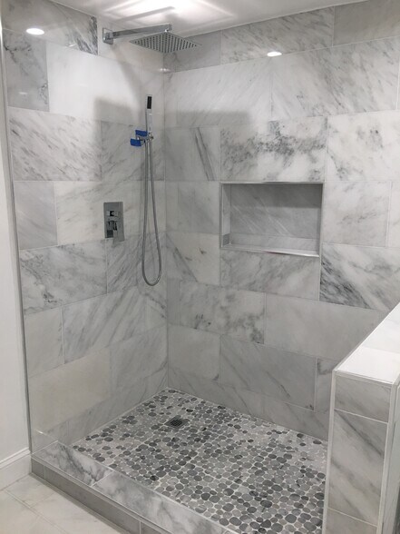 Shower - 800 25th St NW
