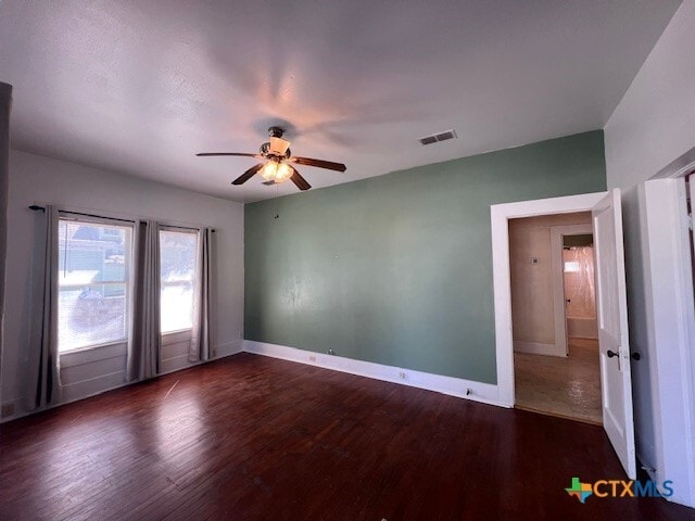 Building Photo - 163 N Sycamore Ave