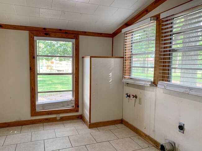 Building Photo - 1510 Piedmont