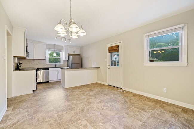 Building Photo - Cozy 3 Bedroom Home in North Durham! **APPLICATION PENDING**