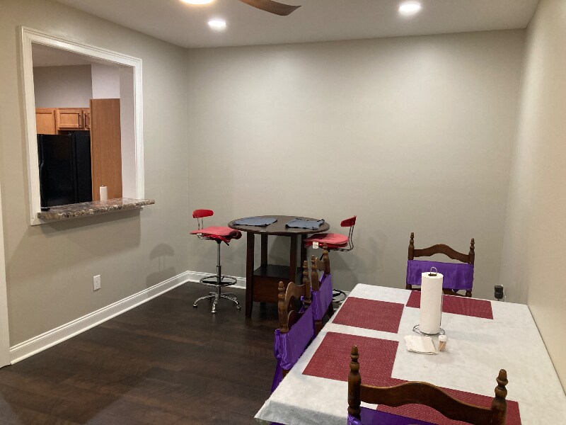 Building Photo - 5516 Ridgemoor Dr