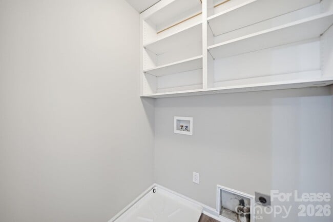 Building Photo - 514 Turning Leaf Way