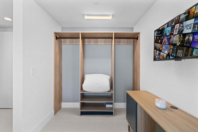 Building Photo - 159 NE 6th St