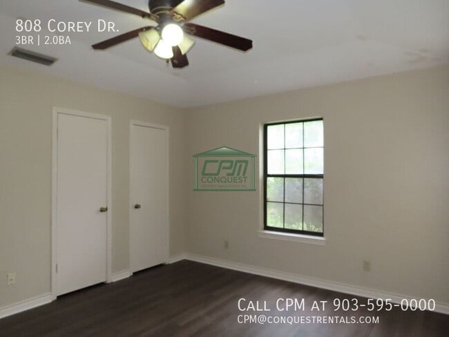 Building Photo - 808 Corey Dr