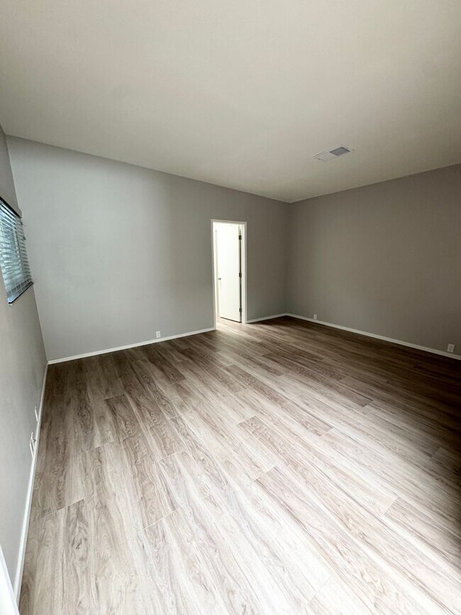 Building Photo - 1503 Brown Dr