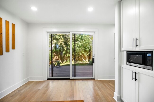 Building Photo - 1129 Euclid St