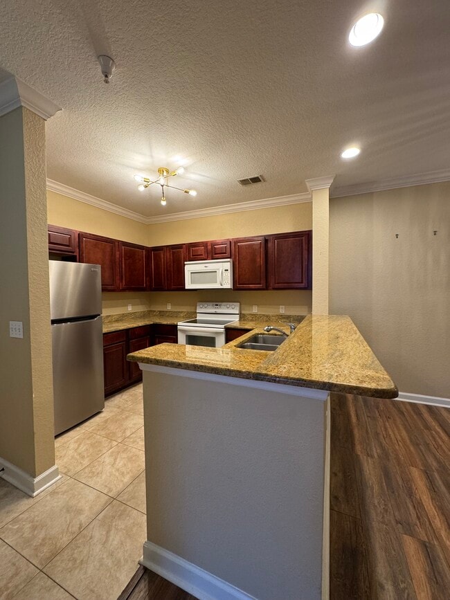 Building Photo - 1371 Tuscan Terrace