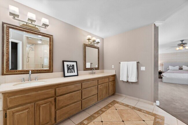 Building Photo - 669 35th St