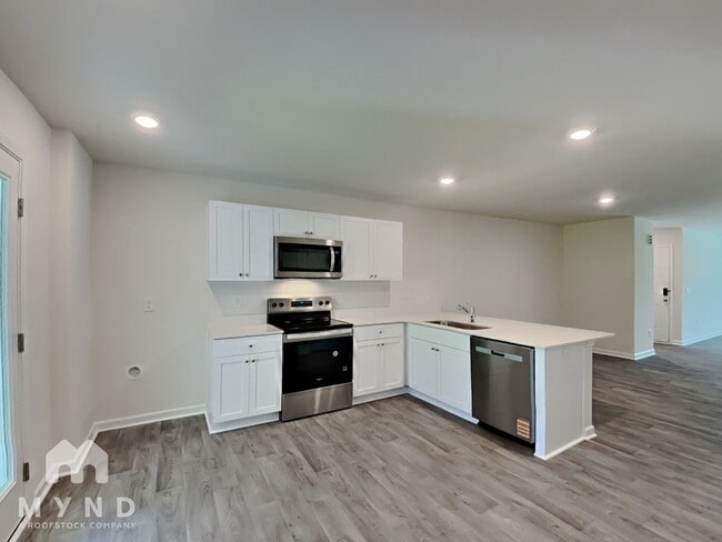 Building Photo - 8617 Brixton Shay Dr