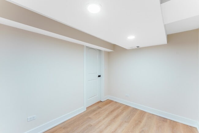 Building Photo - 6210 W 64th St