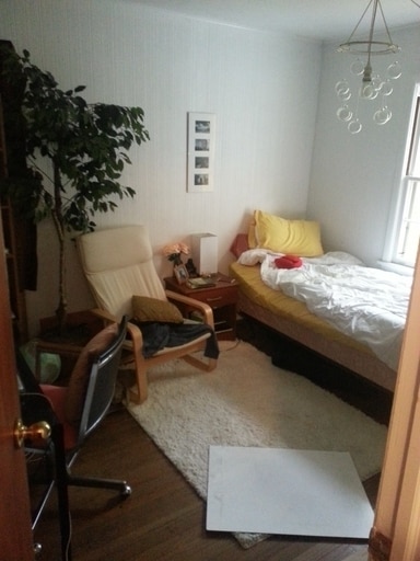 Building Photo - 4 Bedroom Home Avail August 2026!  Monthly...