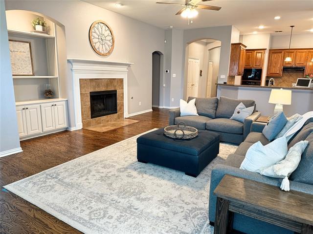 Building Photo - 6852 Seacoast Dr