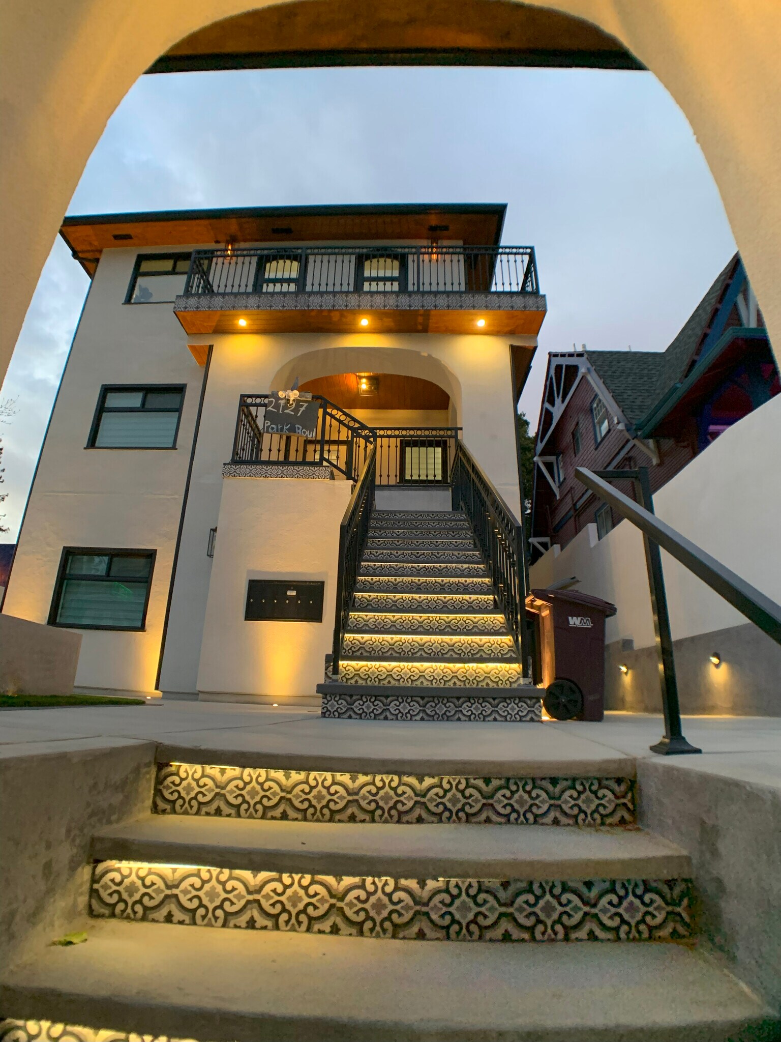 Building Photo - 2127 Park Blvd