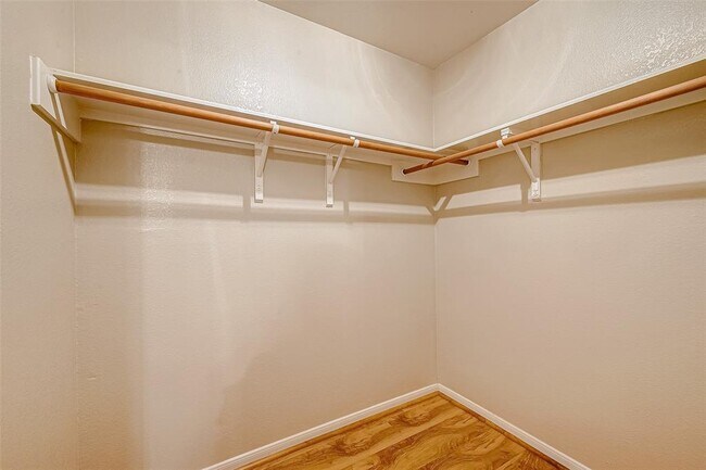 Building Photo - 9514 Sedge Wren Ct