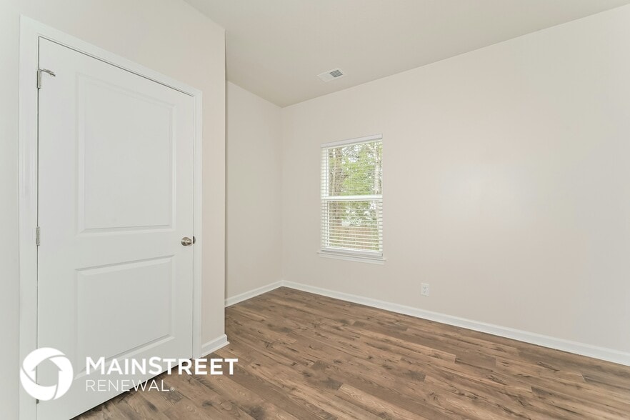 Building Photo - 6 Heritage Ct