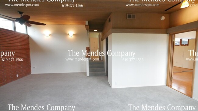 Building Photo - 933 Temple St