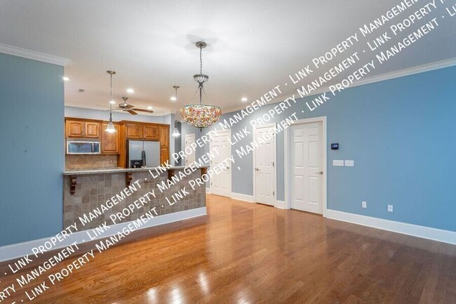 Building Photo - 7655 Lenox Trace Dr