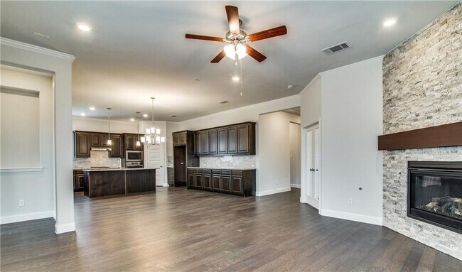 Building Photo - 4115 Lightcreek Ln