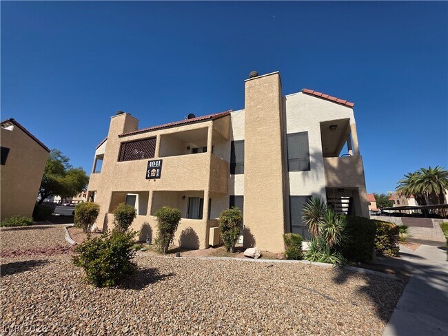 Building Photo - 4941 Newport Cove Dr