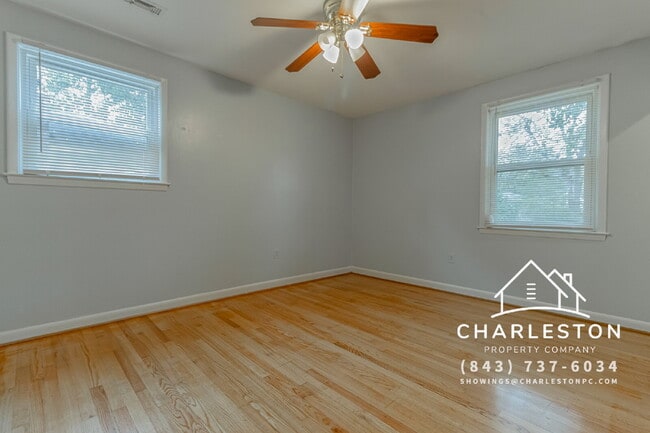 Building Photo - 1452 Birthright St