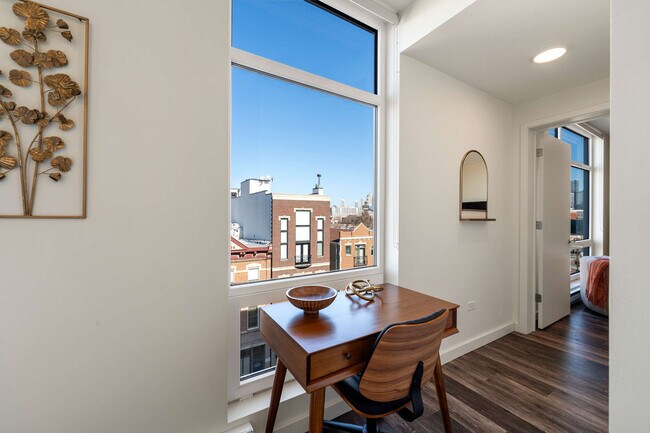 Building Photo - 1122 W Chicago Ave